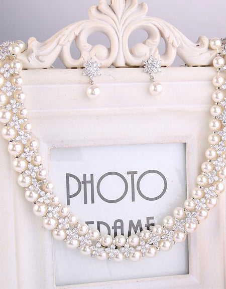 Elegant Clover Flower