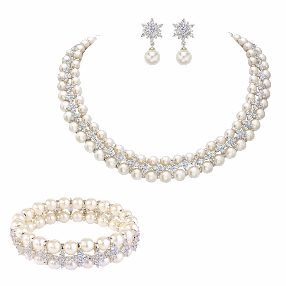 Elegant Clover Flower