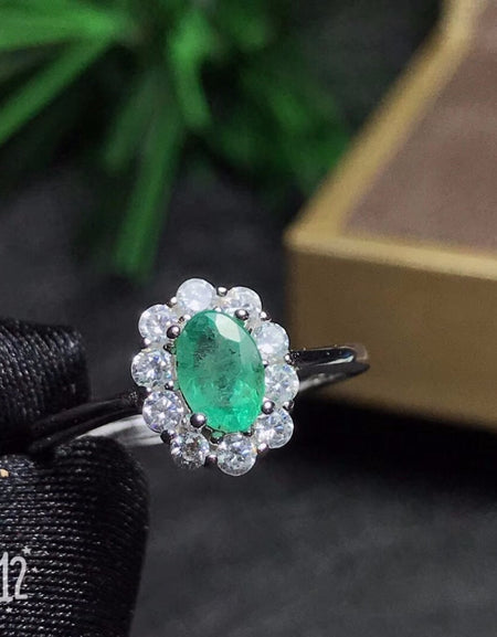 Green Emerald Ring