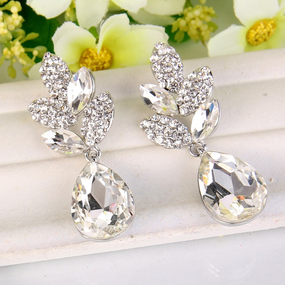 Shining Leaf Teardrop