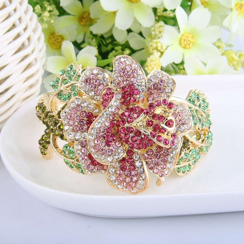 Luxury Flower Bangle