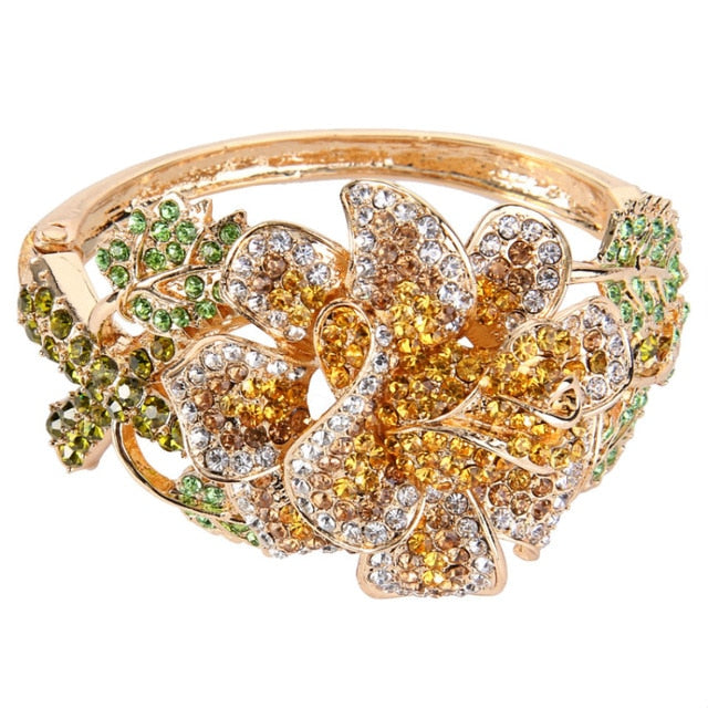 Luxury Flower Bangle
